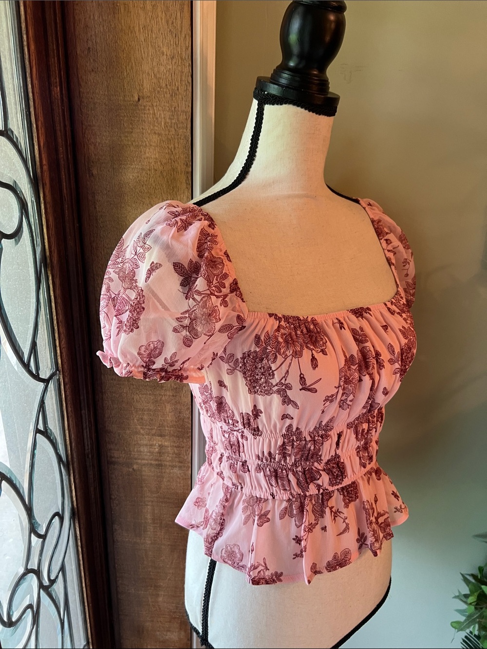 Trixxi Pink Floral Square-Neck Puff Sleeve Peplum Top - Picture 2 of 6